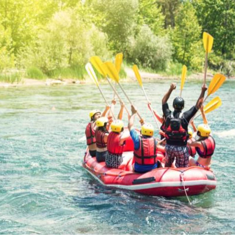 Rafting at Manas